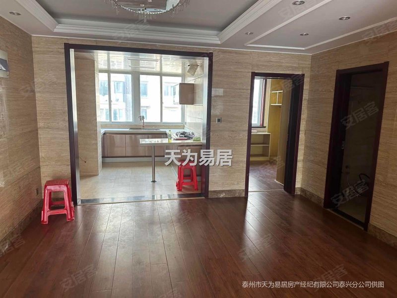 隆泰福府 电梯好房 精装三房出售 中间楼层 看房方便