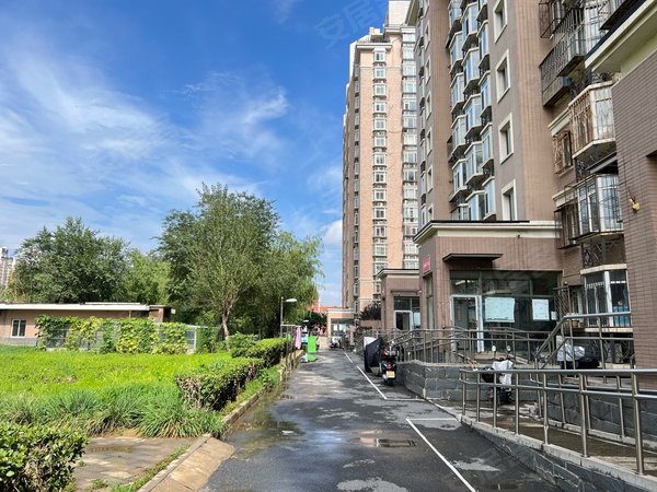 北京石景山鲁谷聚兴园馨领域小区聚兴园三居室超大厅卧 随时看房 价格
