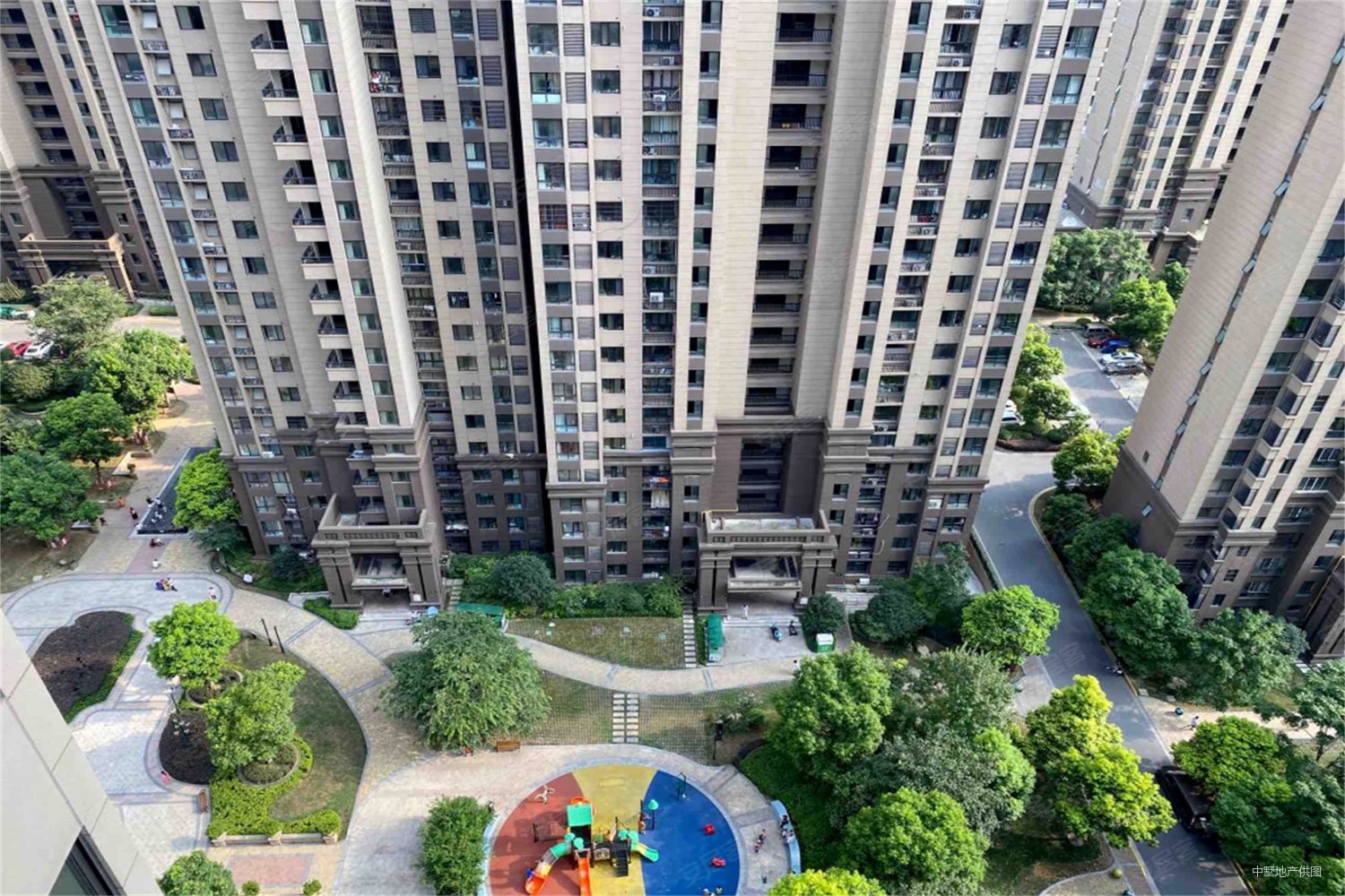 南北通透 出行方便 临地铁 中间好楼层 商品住宅 有电梯,华地润园二手
