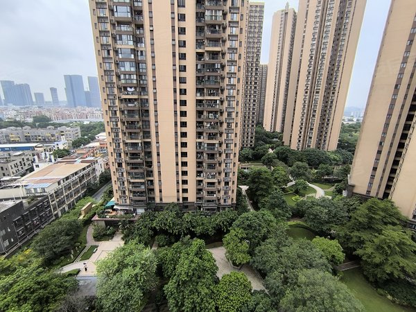 广州天河东圃兰亭盛荟温馨南向看花园中层两房,安静装修保养好适合