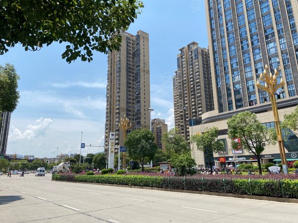 福州闽侯甘蔗万家广场万家广场 精装两房 拎包入住 1800包物业出租