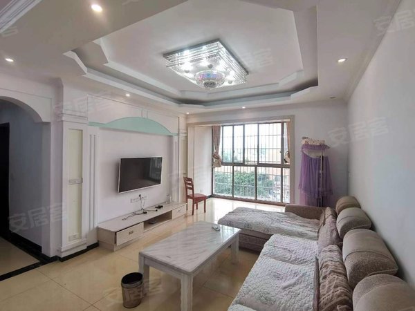 重庆潼南潼南城区上品景苑隆鑫附近精装三室两厅两卫出租!