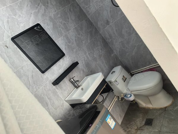 如皋叠石村10组小区叠石桥大岛,农民城,被城北路附近,精装一室,独立