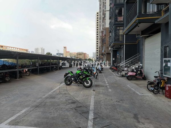 南宁江南10 1商业大道洪福花园洪福花园电梯2房租1300月免物业费 4号