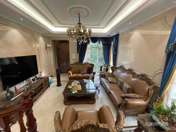 华府双开间别墅(赠送300万豪装)带100多平大花园,嘉利华府庄园(四五区