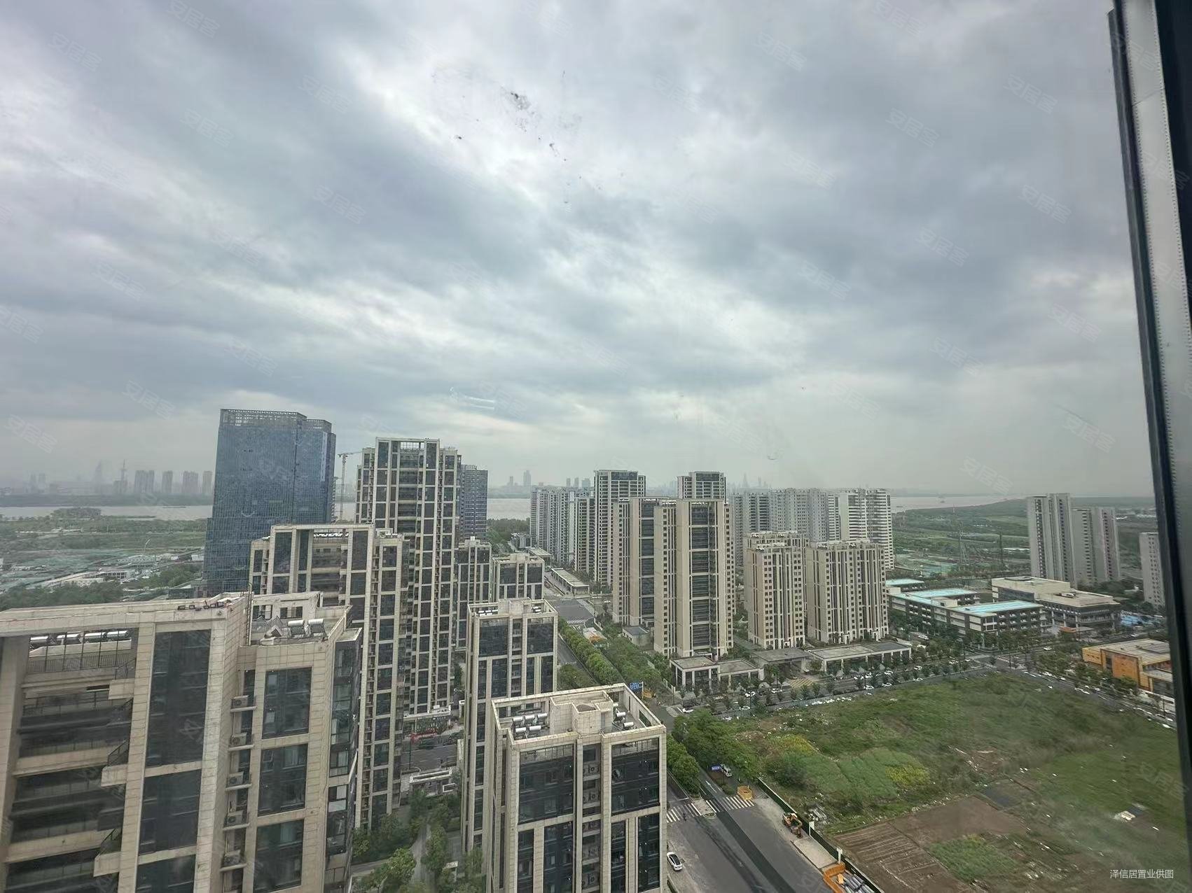 核中核 一线江景绿地海悦(北区b3) 精装 交通便捷 视野好