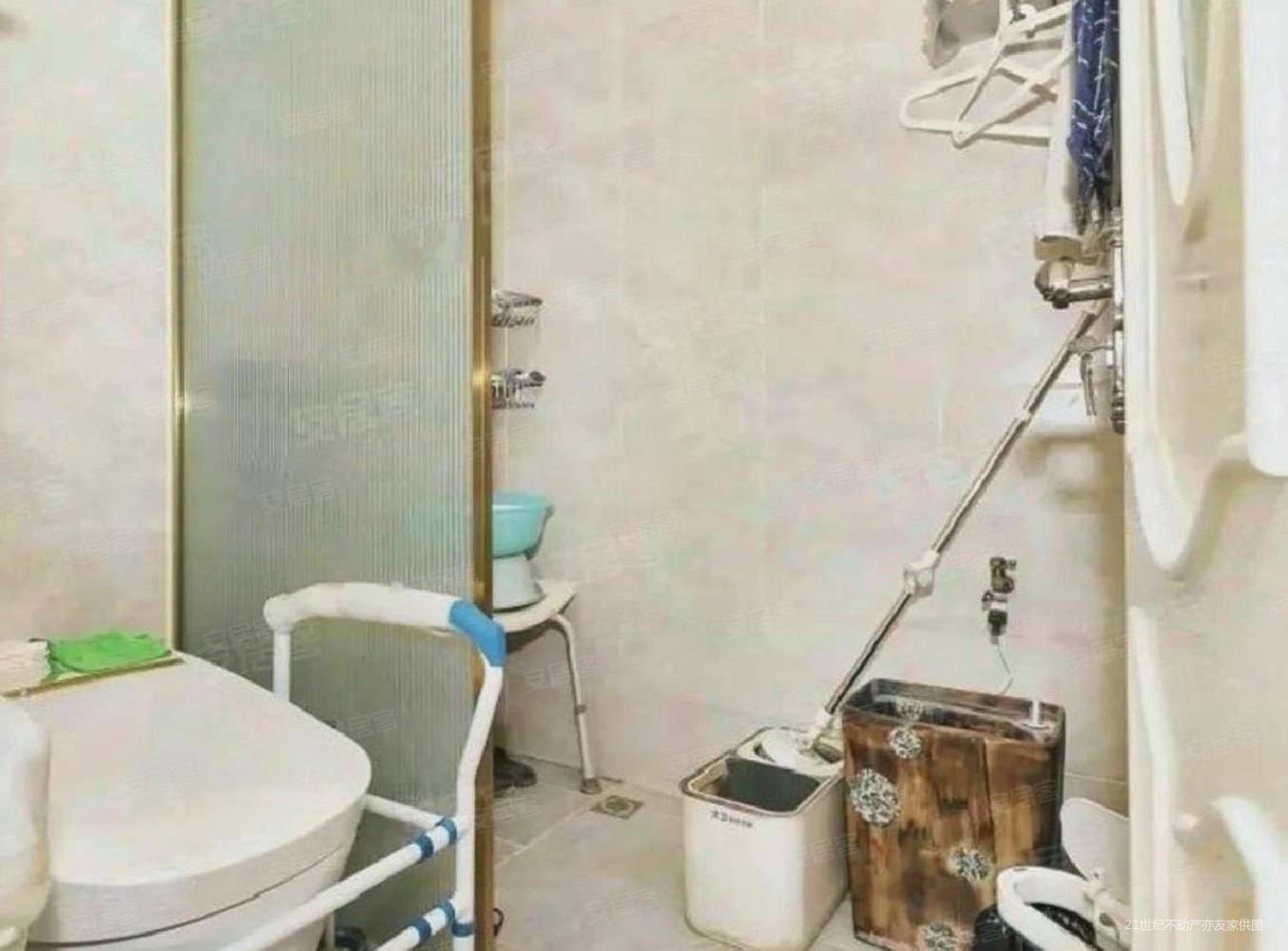 一栋洋房4室2厅3卫175㎡南北800万