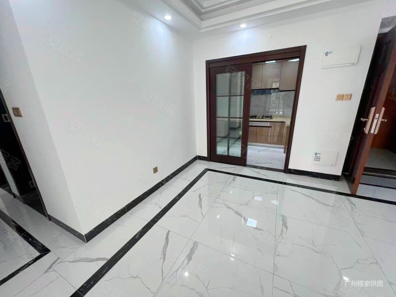 (天河笋盘)诚心出售 产权清晰 联系看房 价格可谈,荔景花园二手房,150