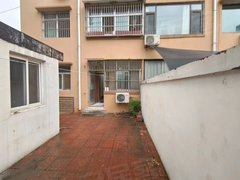 潍坊寿光寿光城区实验中学附近 一楼带院 南开门 三室两厅 随时可以看房出租房源真实图片