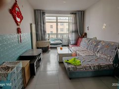 乌海乌达新城区神华佳苑五楼，两室一厅，拎包入住，年租6500包物业取暖。出租房源真实图片