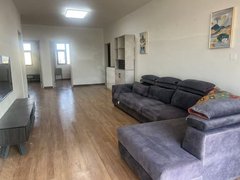 吉林船营中东学府里，1350元，三室两厅一卫一储物间，年租可月付出租房源真实图片