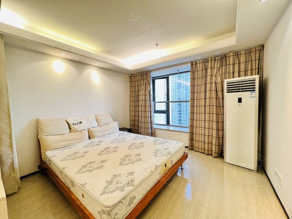 东莞莞城八达路恒大华府(商住楼)网红公寓恒大华府 精装一房 温馨舒适