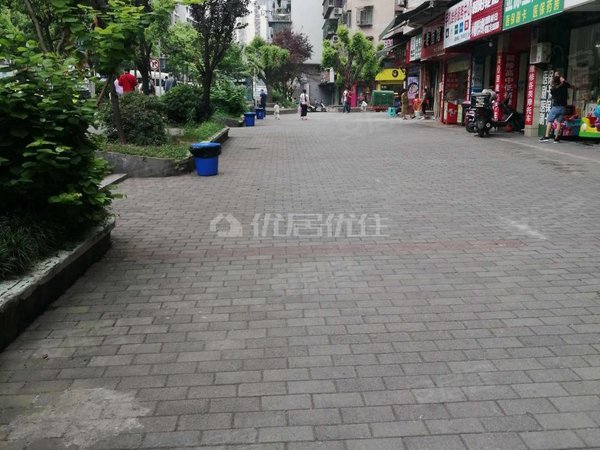 【多图】新港花园,巴国城租房,九龙坡中医院旁 紧邻轻轨站 正规一室一