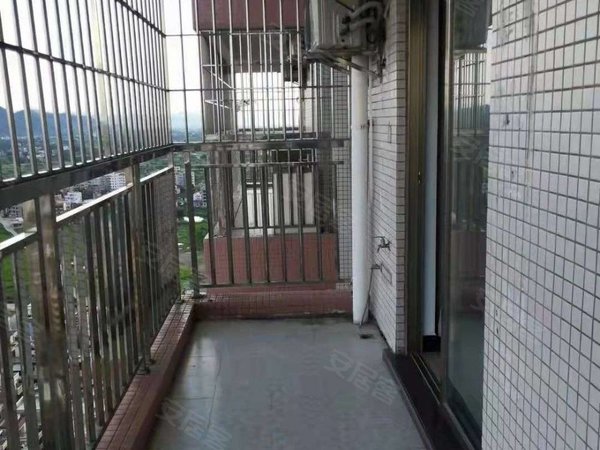 云浮罗定同富商业中心天元雅苑二期天元雅苑 二厅三房 精装修仅租1250元出租房源真实图片
