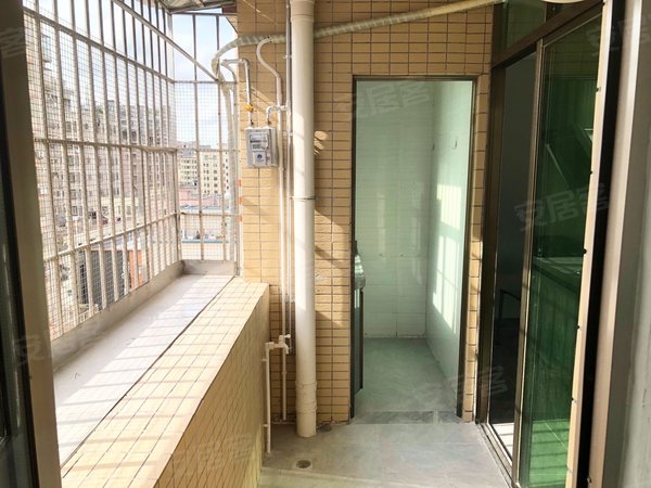 深圳光明公明合水口村合水口地铁站出口150米,通勤方便大阳台,采光