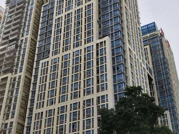 南宁青秀五象广场汇东国际地铁口  汇东国际  精装三房配齐出租  出行