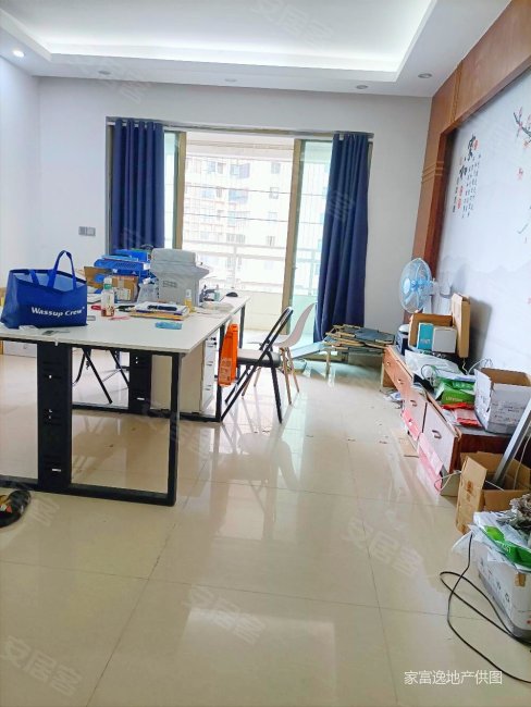 鹏达丽水湾南北通透,简单装修.价格美丽.