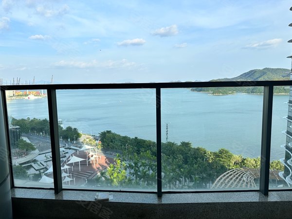 深圳盐田沙头角玺湾一线海景大三房 壹海城玺湾  家私电器齐全 随时