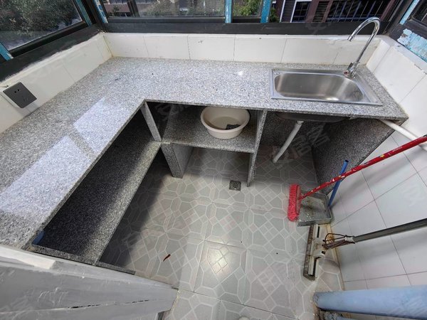 福州鼓楼左海铜盘新村(南区)左海边铜盘路上精装修两房朝南出租看房有