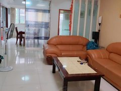 湖州吴兴八里店镇三房两卫精装出租，海棠苑拎包入住，停车免费，靠近织里方向出租房源真实图片