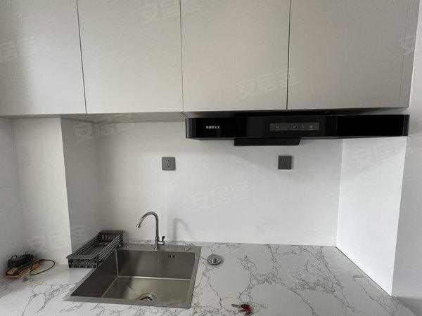 葫芦岛兴城中心广场滨河御景滨河御景月租一室,拎包入住!