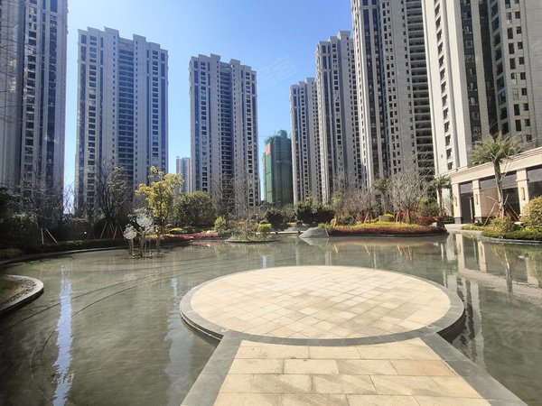 楚雄楚雄市东南新城天一公园首府东南新城青龙河畔精装修修三居室带全