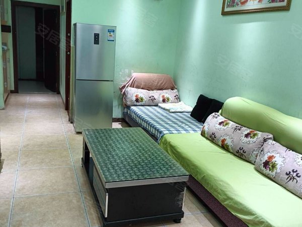 装修温馨 万达旁优山美地精装两室电梯房900元整租出租房源真实图片