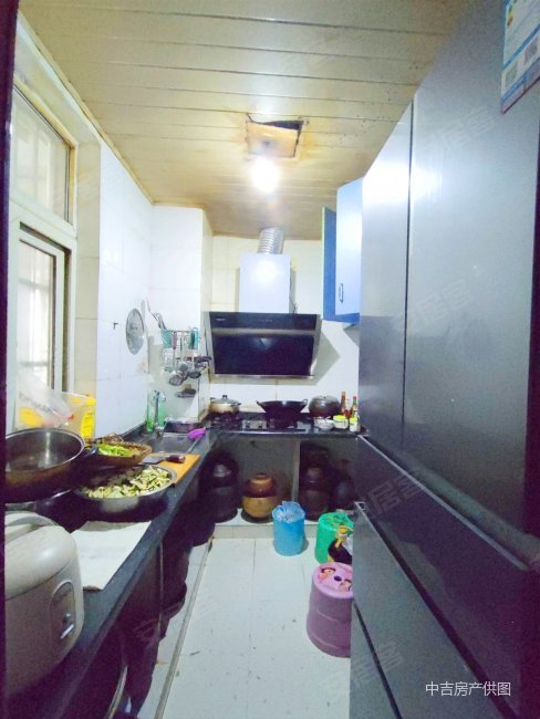 业主急售 新上房好房  改两房 荣鼎新苑 楼下1号线轻轨站