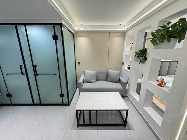 金华东阳东阳江北湖莲西街270号楼山口 麻车 西范 夜市附近 高层一室一厅 智能投影 多种户型出租房源真实图片