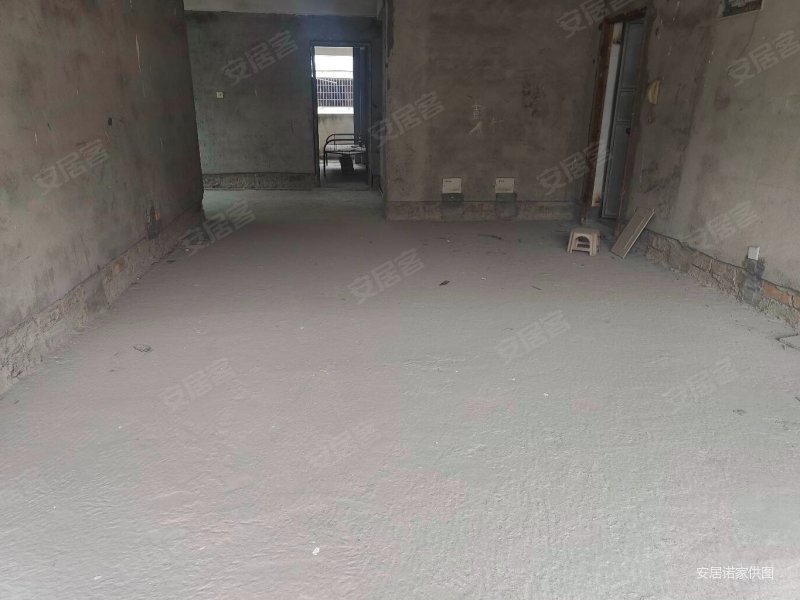 佰仕家园3室2厅2卫117.21㎡南150万