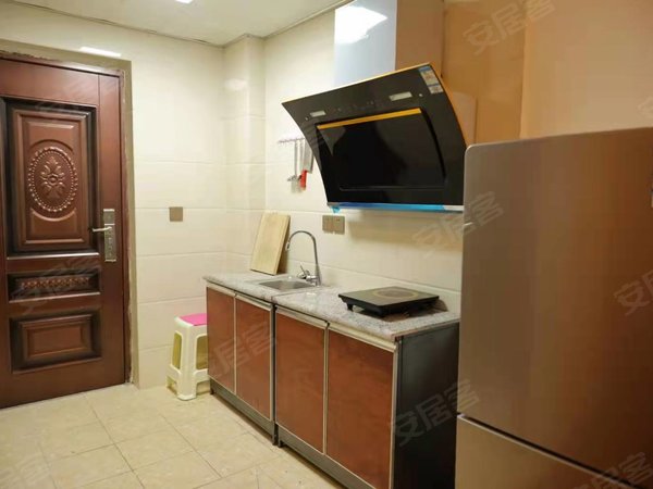 拉萨城关布达拉宫广场城关花园(h区)力泰广场 公寓楼出租 押一付三