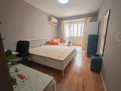 上海长宁江苏路站近江苏路地铁站 电梯房 拎包入住出租房源真实图片