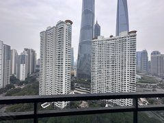 上海浦东陆家嘴哎呀呀仁恒两房都跌倒12000了，这太有性价比了出租房源真实图片