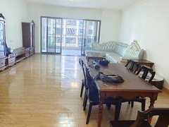 顺德龙江盈信城市广场碧桂园豪庭已做清洁家具齐全,大平层4室2卫,阳台舒适拉满出租房源真实图片