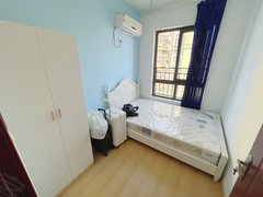 重庆渝北鸳鸯房冬自己 押一付一3号线鸳鸯汽博 融科金湖湾单间合租出租房源真实图片