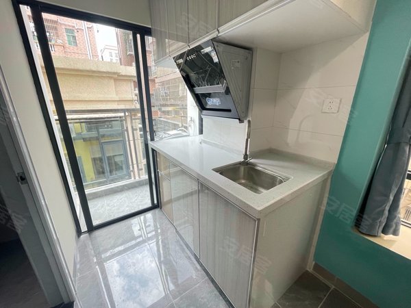 深圳宝安港隆城新乐村近地铁 电梯高层 民水民电 首月免租 直达南山