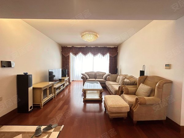 湖西租房,园区湖西苏州中心旁高端小区 天域花园房东自住三房出租随时