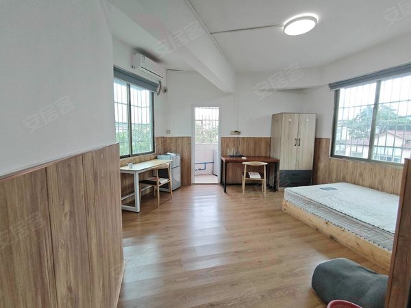 广州番禺大学城南亭村南亭村,实拍采光大阳台 坏境安静 民用水电 押一