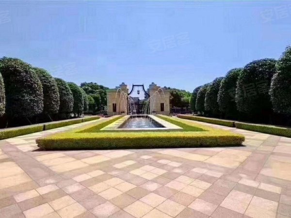 上海长宁西郊公园温莎花园温莎花园,环境优雅,拎包入住,小区会所开放