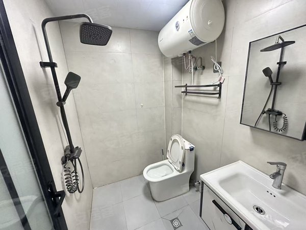 金华东阳东阳江北国际建材城银泰城一室一厅 停车方便设施齐全 押一付一出租房源真实图片