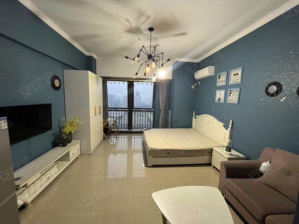 郑州高新区科学大道朗悦公园茂2号馆(儿童茂)公园茂房東直租公寓,50平