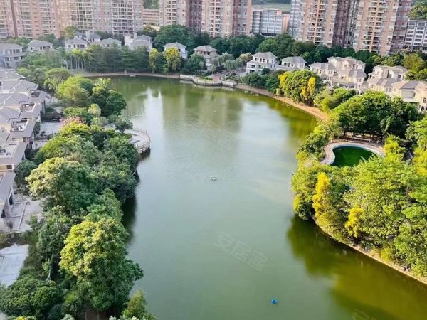 东莞凤岗雁田翠湖豪苑地铁口翠湖豪苑精装修3房1卫出租房源真实图片