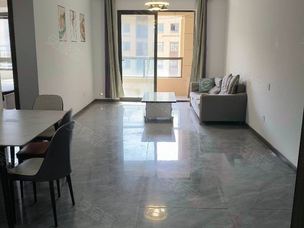 无锡新吴鸿山鸿坤理想湾,鸿坤理想湾精装三室一厅套房.家电齐全.