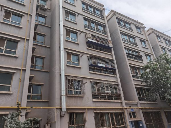 喀什喀什市喀什城区城市花园(喀什)环疆附近 十小后面 城市花园小区