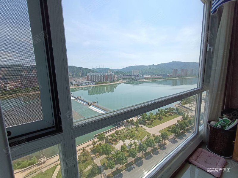 洛阳房产网>洛阳二手房>宜阳二手房>城区二手房>亿源翠堤湾(西区)>800