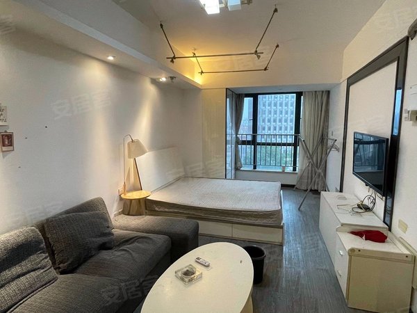 长沙雨花红星德思勤公寓中心地段 德思勤宝格丽精装一室 民用水电 押