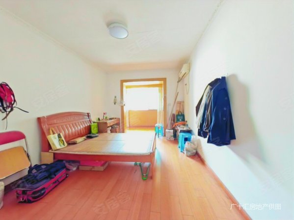 郫县一中旁 和平街地铁口 一梯一户 停车方便 套四双卫 巴适,郫都区