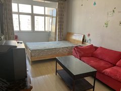 青岛市北台东延安一路社区 2室1厅1卫出租房源真实图片