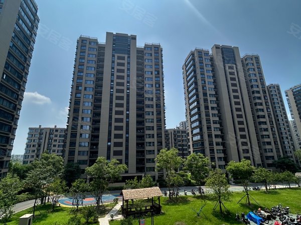 杭州余杭仁和北成芳满庭(商业)拎包入住,有电梯,位置好出租房源真实