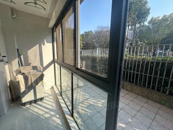 【多图】新城盛景b区,青浦新城租房,地铁口精装修三房!